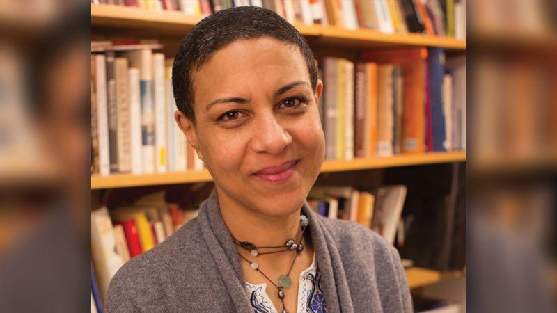 Elizabeth Pryor is an associate professor of history at Smith College.