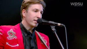 Co. Townes performs "Lonesome Blue"