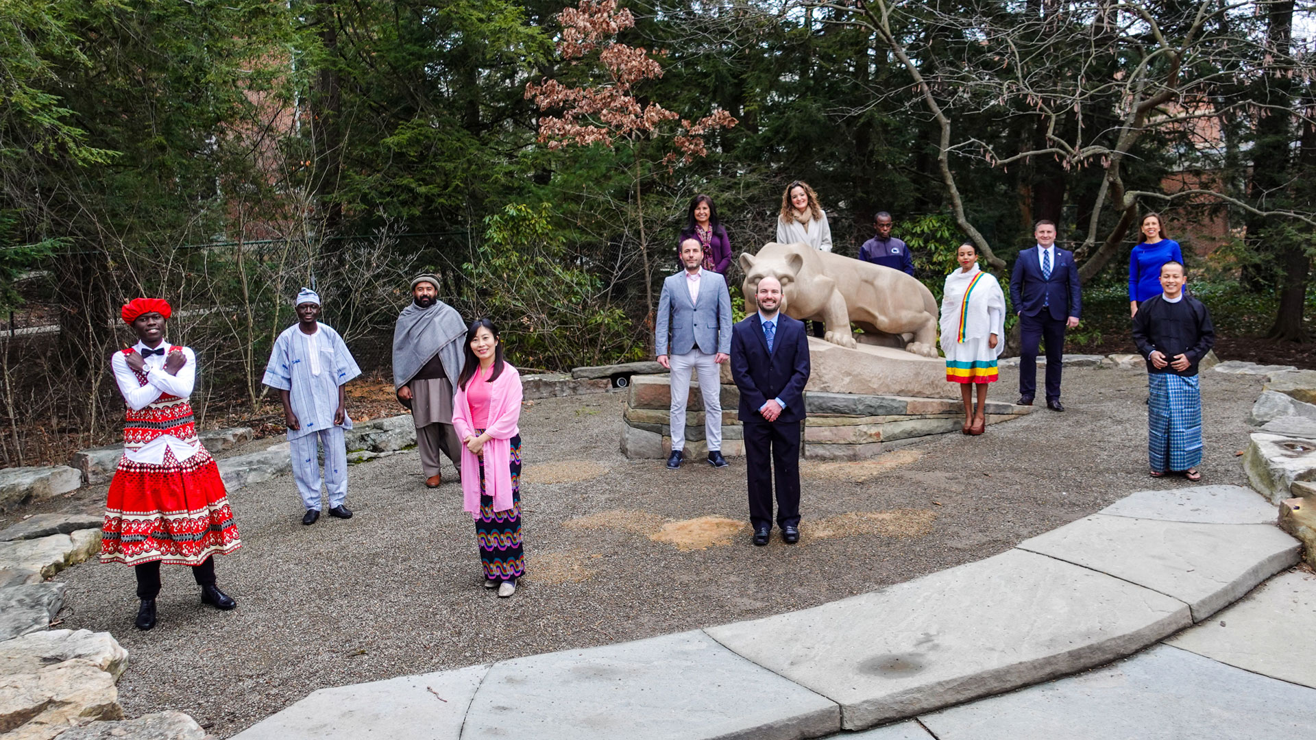 2021 Humphrey Fellows with Lion Shrine