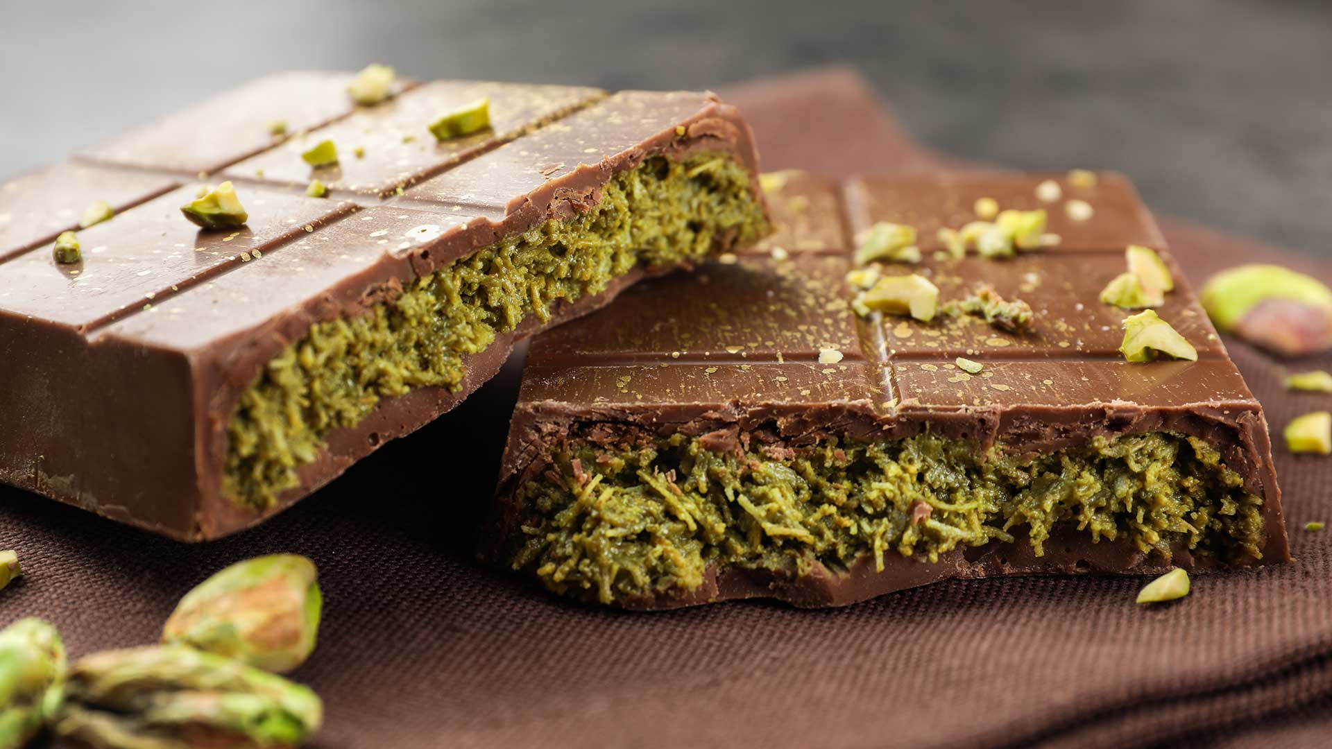 Chocolate bars with pistachio filling